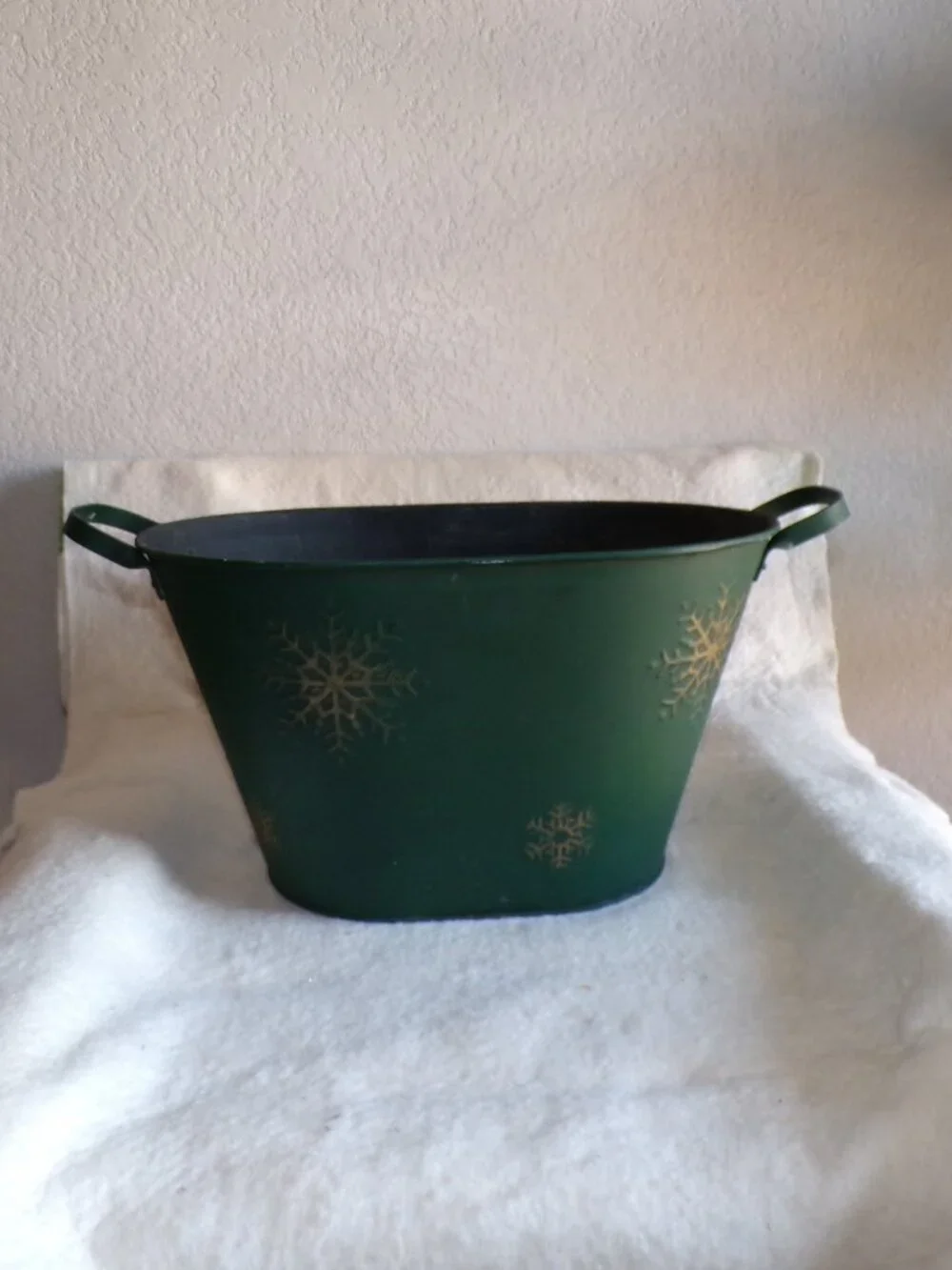 Green With Gold Snowflake Design Galvanized Steel Oval Bucket with Handles